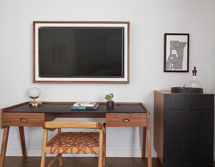 virgilio desk area